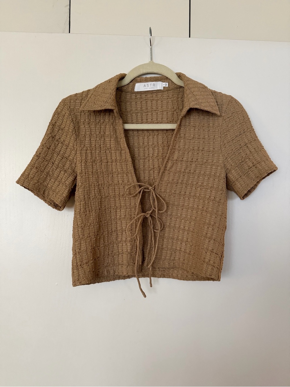 ASTR - Brown Textured Tie-Front Crop Top